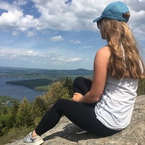 Meet your Posher, Gabi